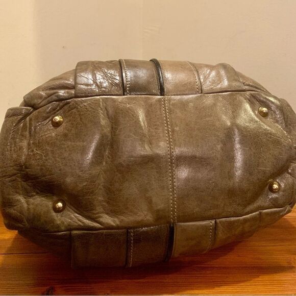 Chloe Heloise Shoulder Bag w/braided too handles - Picture 4 of 13